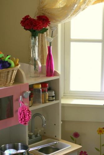 pink play kitchen